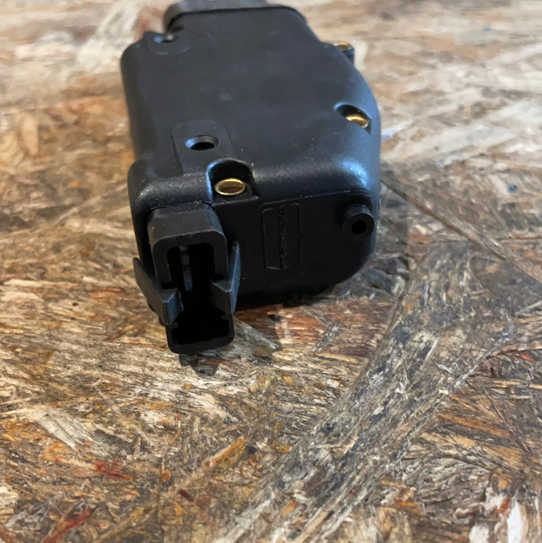 Original GM Opel Corsa A Motor Türverriegelung Neu