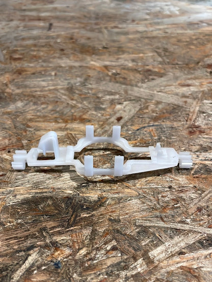 Original GM Opel Omega B Klemmen für Zierleiste Neu