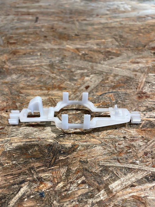 Original GM Opel Omega B Klemmen für Zierleiste Neu