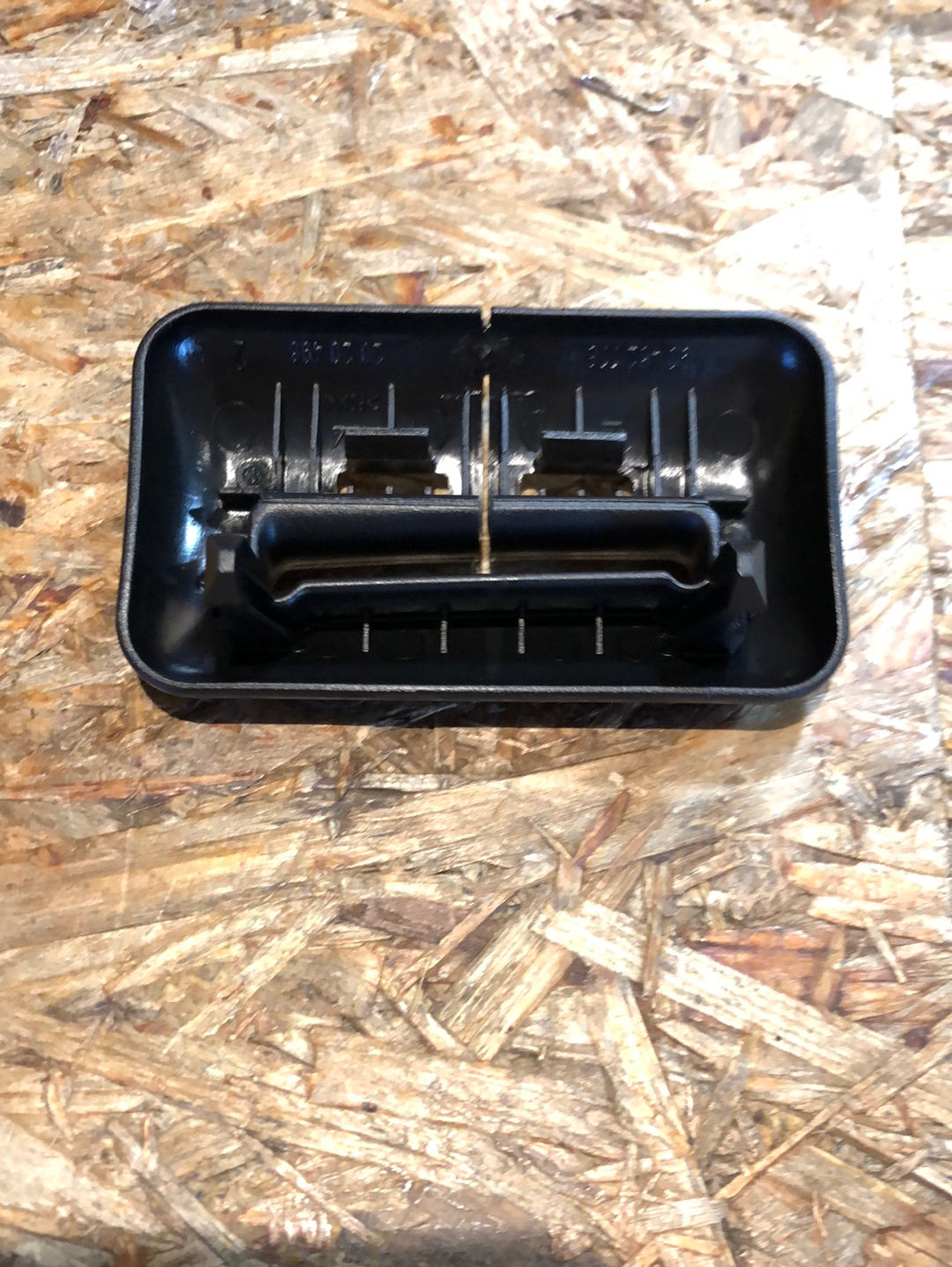 Original GM Opel Astra G Zafira A Abdeckkappe Halter Sicherheitsgurt Mitte hinten Neu