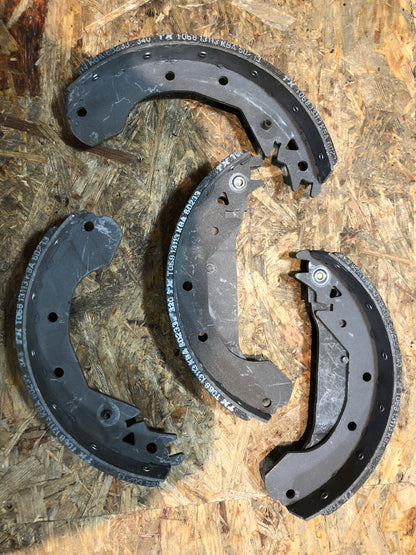 Original Opel Kadett Manta Rekord Bremsbackensatz Neu