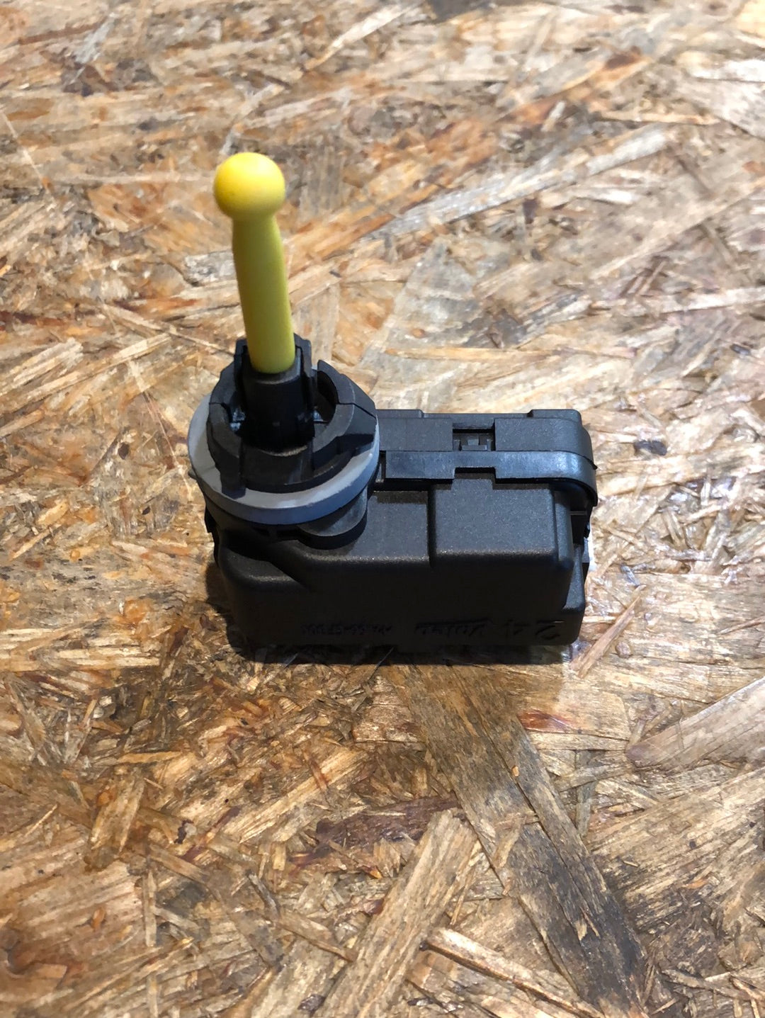 Original GM Opel Corsa C D Stellmotor Leuchtweitenregulierung Neu