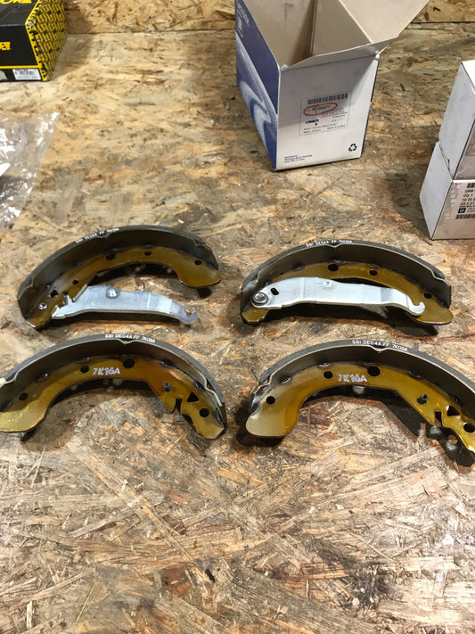 Original Chevrolet Tacuma Rezzo Vivant Bremsbacken hinten  NEU