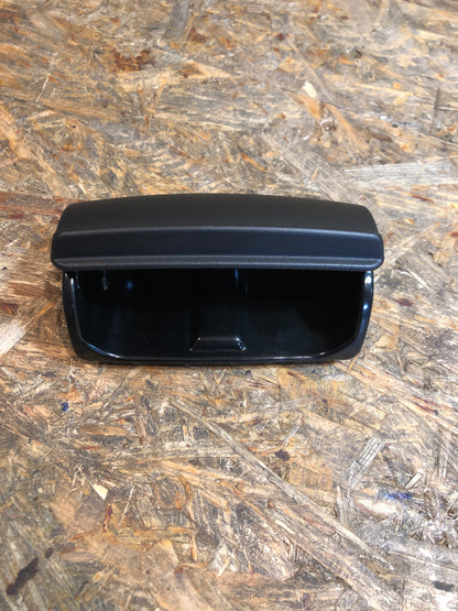 Original GM Opel Vectra B Aschenbecher Neu