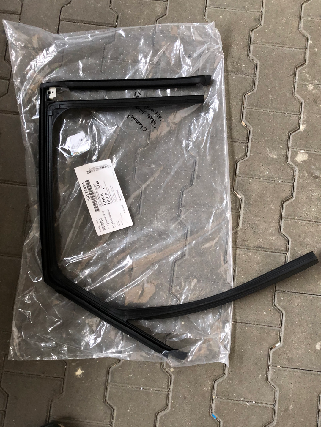 Original GM Chevrolet Abdichtung Fensterführung Neu