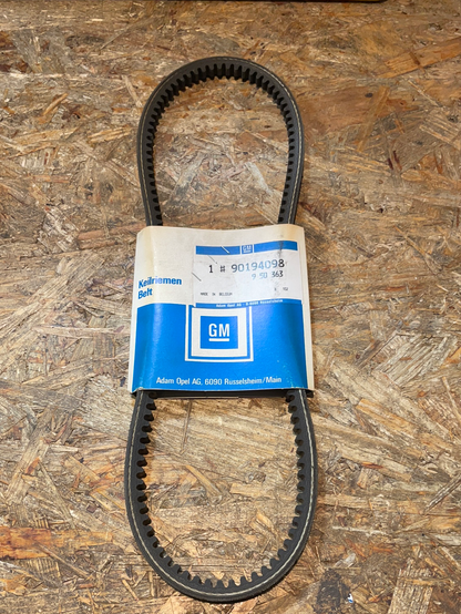 Original GM Opel Kadett E 1,6S 1,8i 1,8E Keilriemen Neu