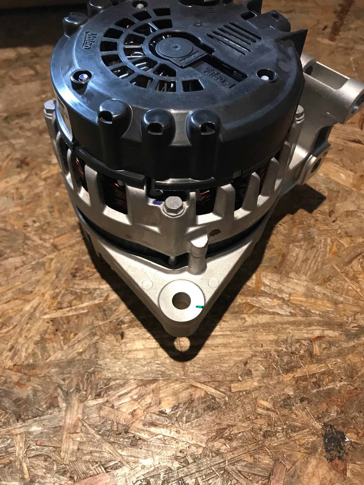 Original Opel Valeo Lichtmaschine 14V 150A NEU