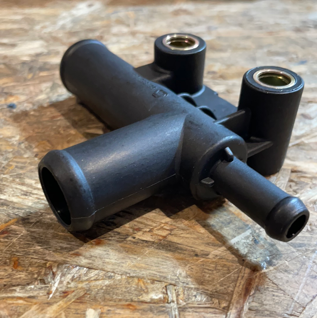 Original GM Daewoo Cielo Lanos Chevrolet Aveo Kühlmittel Schlauch Verbindungsstück Neu