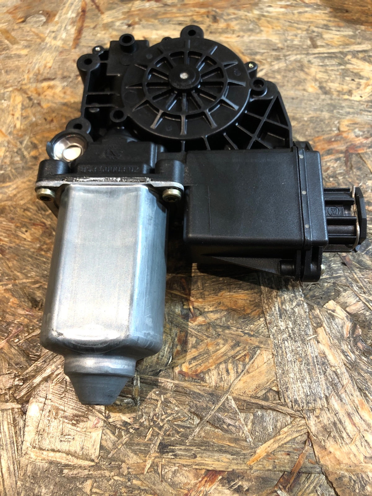 Original Opel Astra F elektrische Fensterheber Motor vorne links Neu