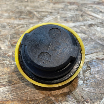 Original GM Opel Adam Corsa Vectra Öl Kappe Neu