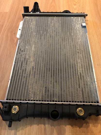 Original GM Opel Vectra A CC Limousine Kühler Neu