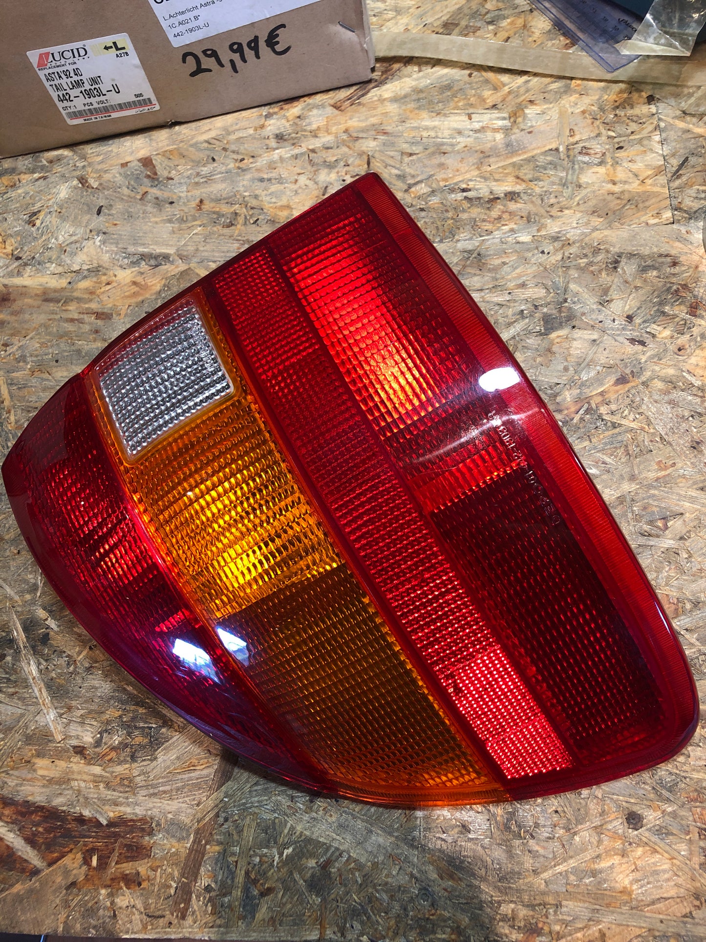 Lucid Opel Astra 94 Rückleuchte links Neu
