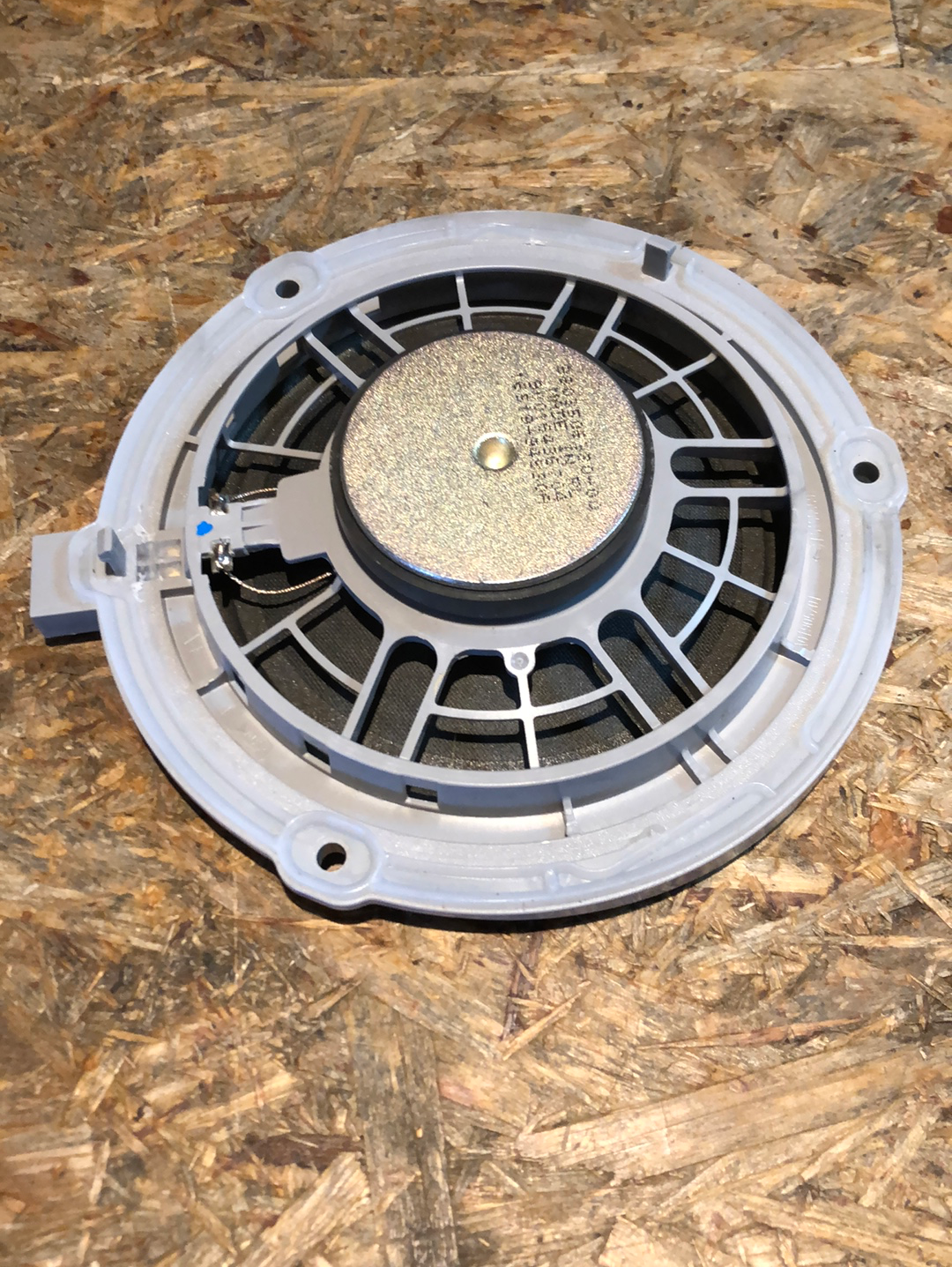 Original Peugeot 208 4-Türer Türlautsprecher Hinten Links Neu