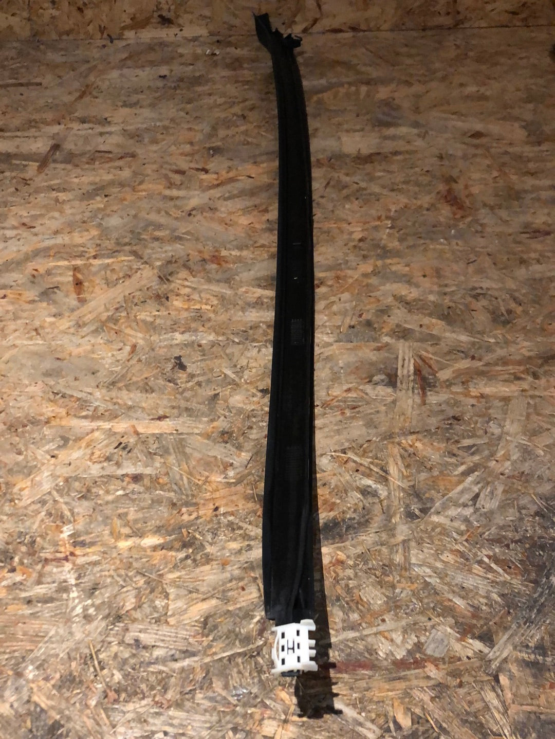 Original GM Opel Astra J Zierleiste Frontscheibe Neu