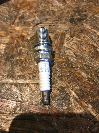 Original Vivaro 2,0 16 V Zündkerze NEU