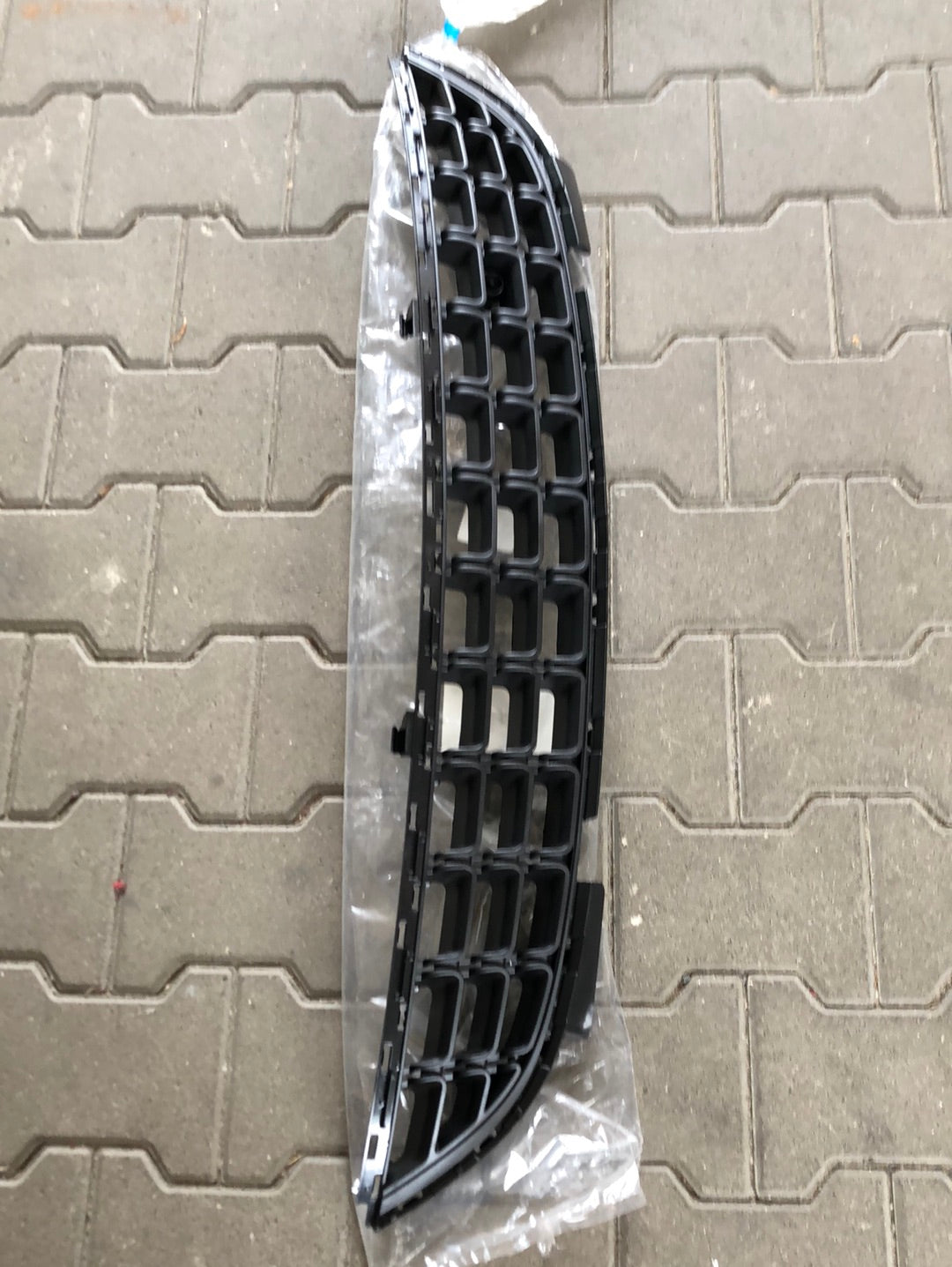 Original GM Opel Corsa D Kühlergrill unten Neu
