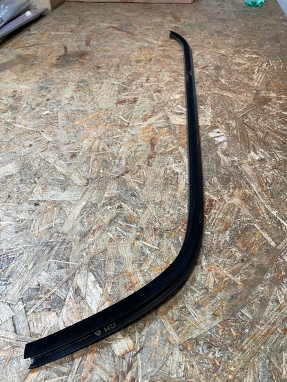 Original GM Opel Vivaro Gummiabdichtung links Neu