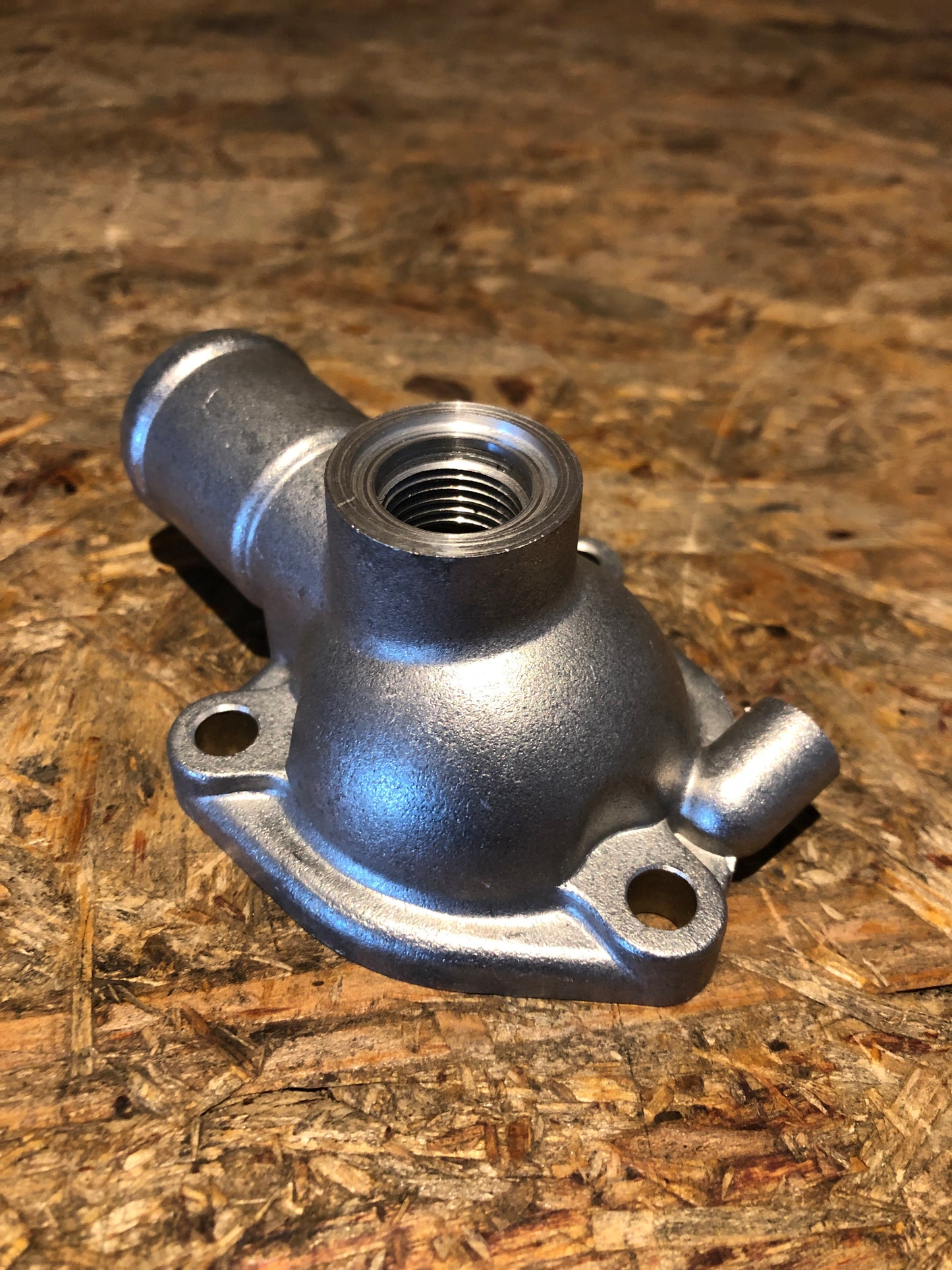 Original Nissan Pulsar NX Sentra Ventil Wasserpumpe Neu