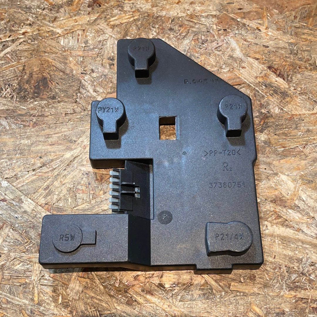 Original GM Opel Vectra B Lampenträger Heckleuchte rechts Neu