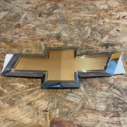 Original GM Chevrolet Spark Emblem Neu