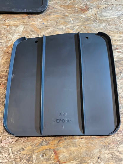 Original GM Opel Corsa B Tigra A Combo Schmutzfänger hinten Neu
