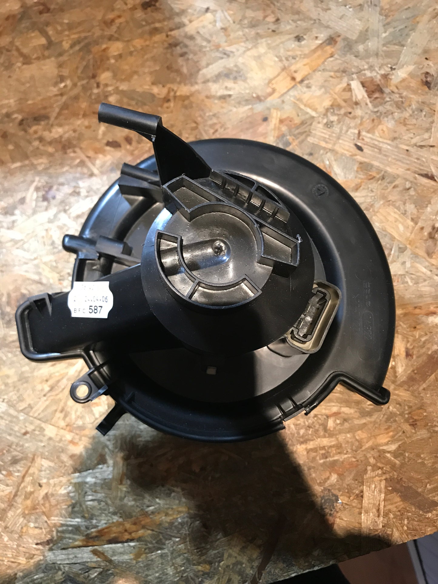 Original Astra G Gebläsemotor  Marke Behr NEU