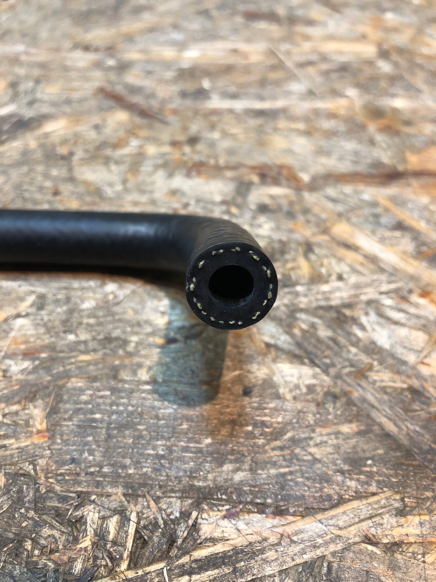 Original GM Opel Mokka Schlauch Entgasung Neu