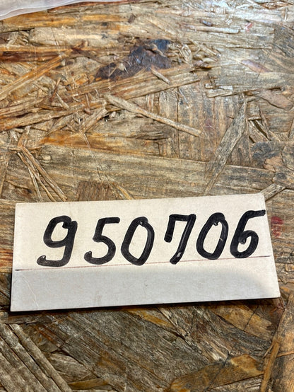 Original GM Opel Vectra B Omega B Klemme Heizungsschlauch Neu