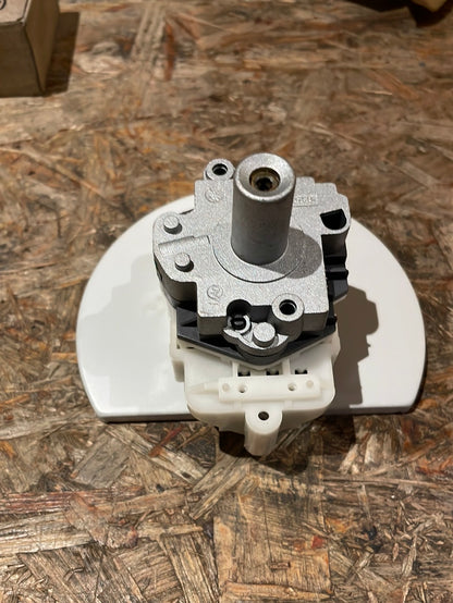 Original GM Opel Corsa B C12NZ C14NZ C14SZ Tachometer Neu