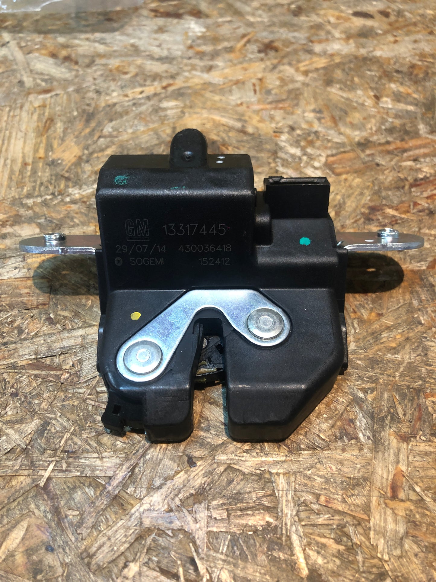 Original GM Opel Meriva B Heckklappenschloss Neu