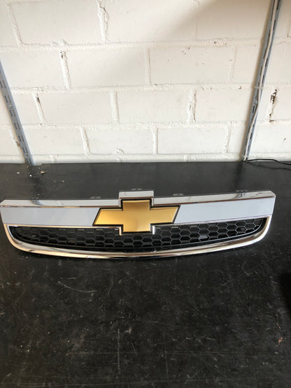 Original GM Chevrolet Captiva Kühlergrill Neu