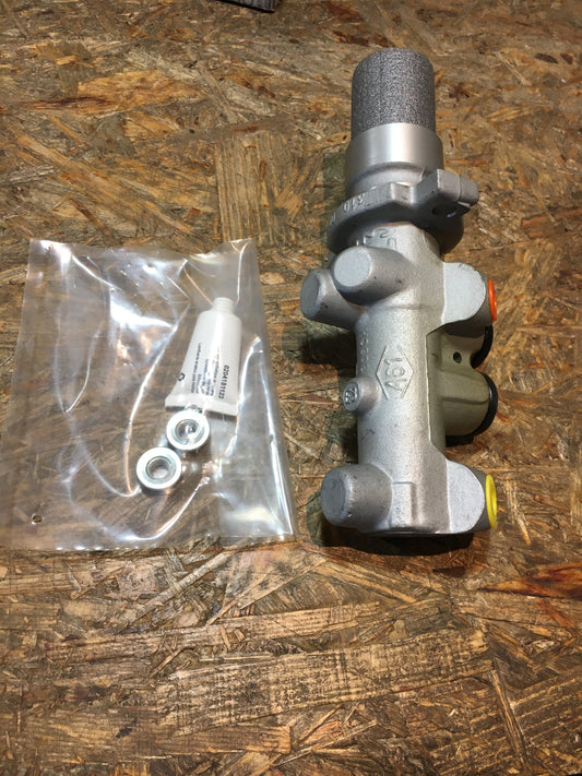 Original Movano A Hauptbremszylinder NEU