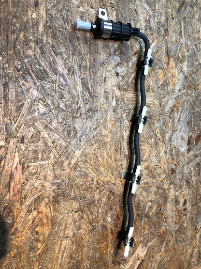 Original GM Opel Vivaro A Kraftstoffeinspritzschiene Rücklaufrohr Neu
