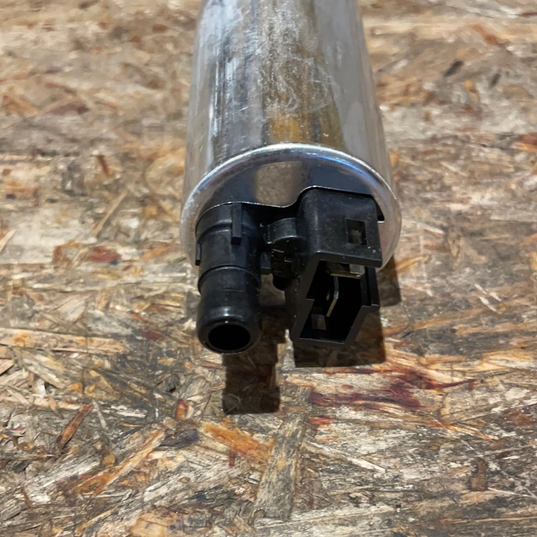 Original GM Opel Omega B 2,5 V6 Y25DT Benzinpumpe Neu