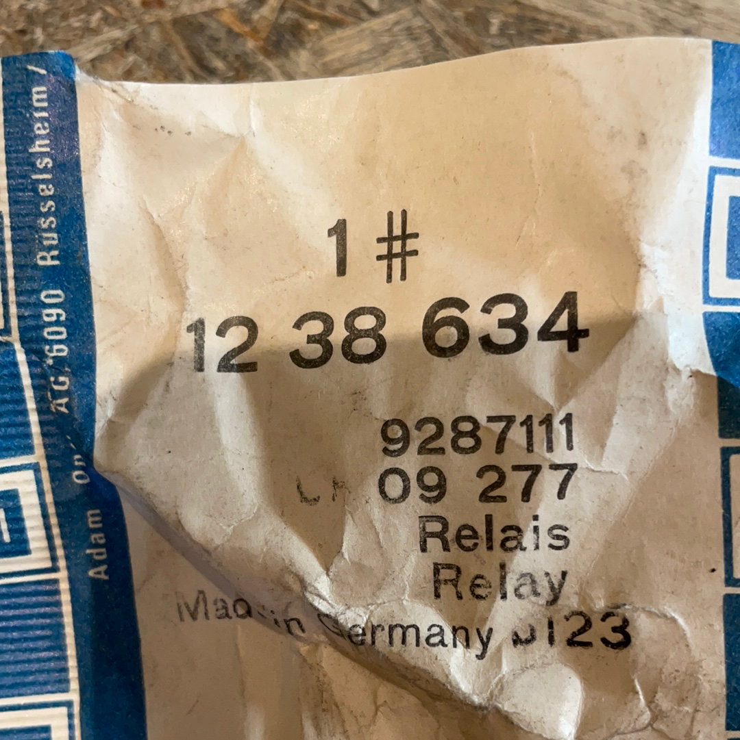 Original GM Opel Corsa A Relais Nebelscheinwerfer hinten Neu