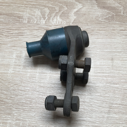 Original GM Opel Kadett D Traggelenk vorne unten Neu