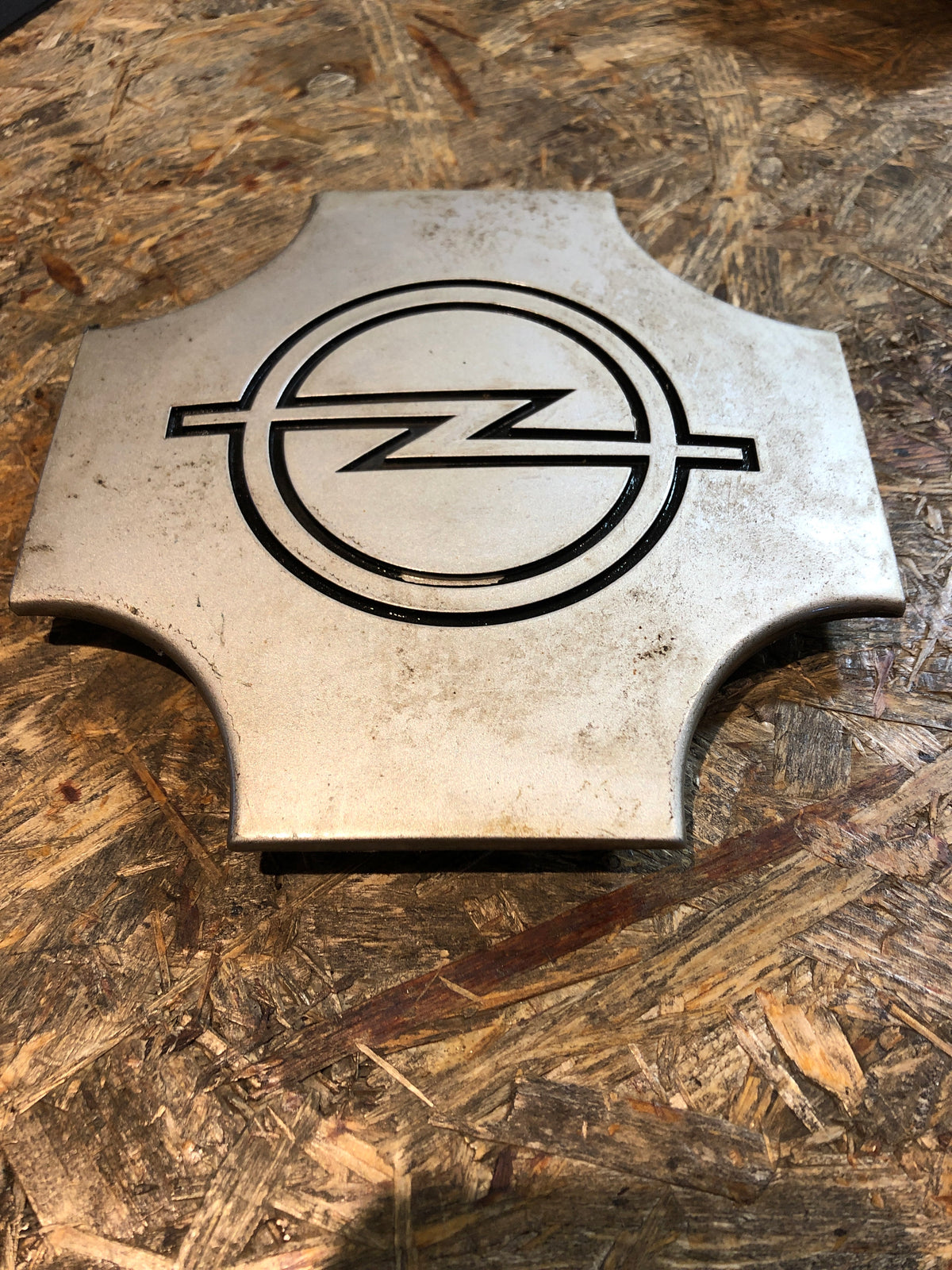 Original Opel Kadett D GTE Felgendeckel Neu