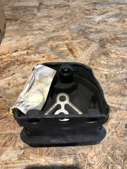 Original Opel Kadett E Lager Motor Neu