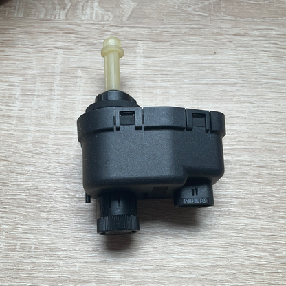 Original GM Opel Vectra Omega Motor Leuchweitenregulierung Neu