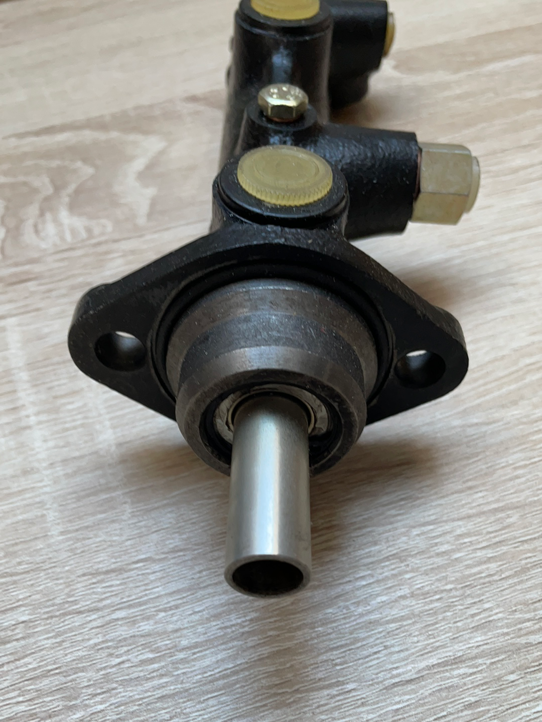 Original GM Audi A4 Avant Bosch FAG Hauptbremszylinder Neu