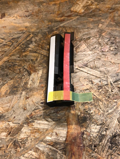 Original GM Opel Monterey Clips Frontscheibe links Neu