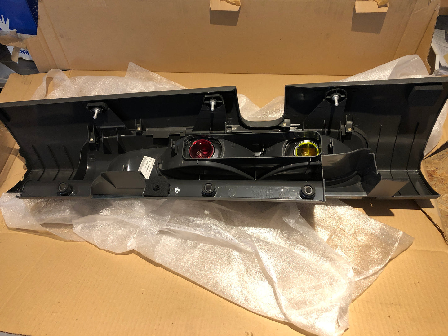 Original Opel Vivaro A Kombi Kastenwagen Heckleuchte Neu
