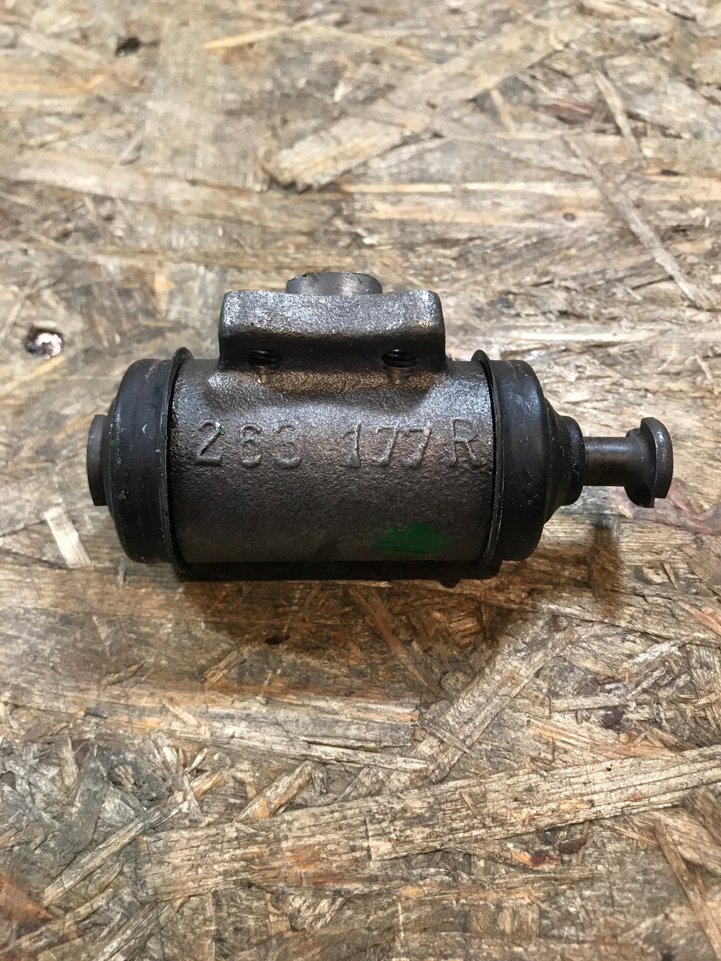 Original Opel Kadett D/E Radbremszylinder hinten NEU
