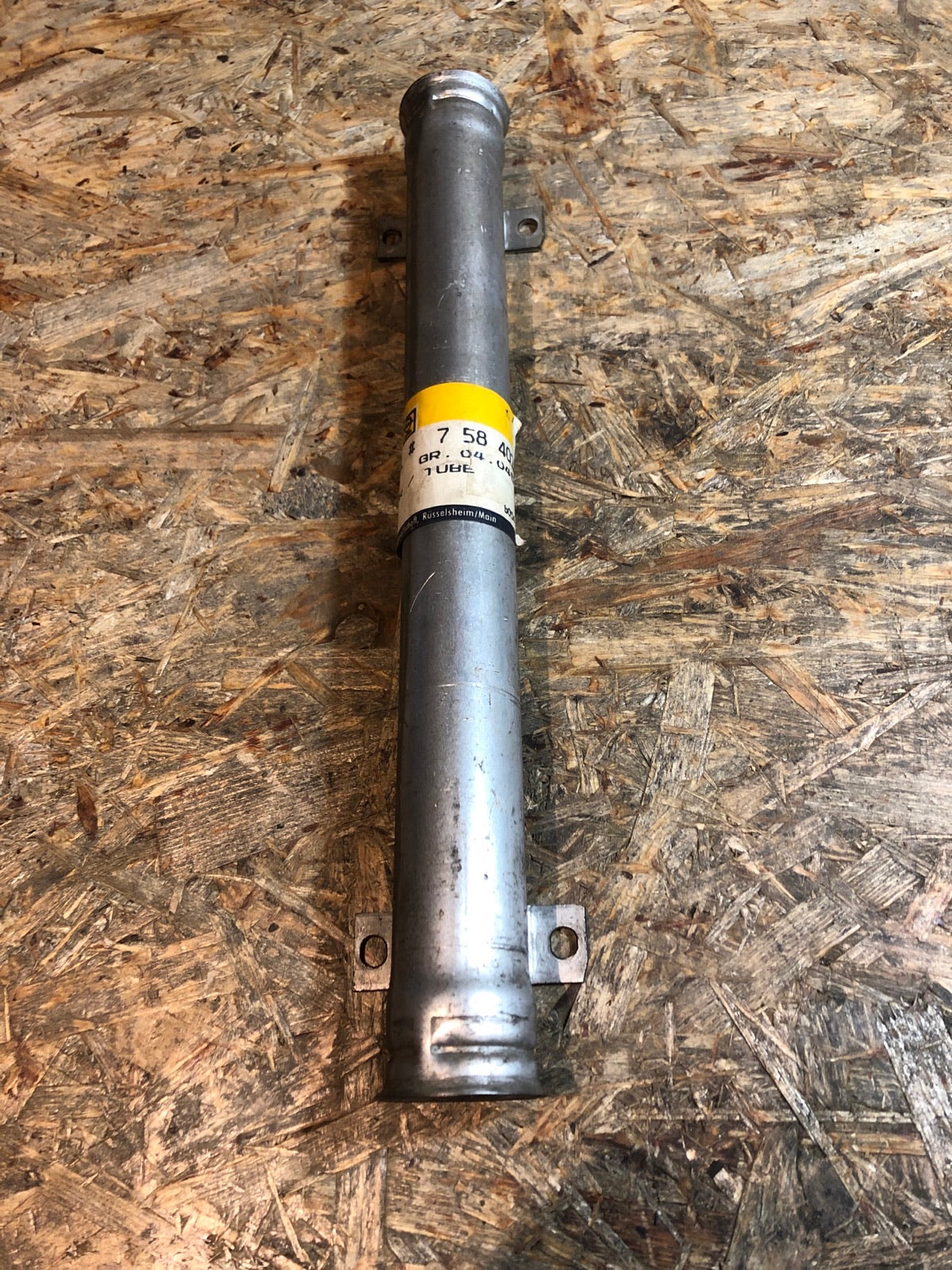 Original Opel Kadett E Schutzrohr mit Buchse Neu