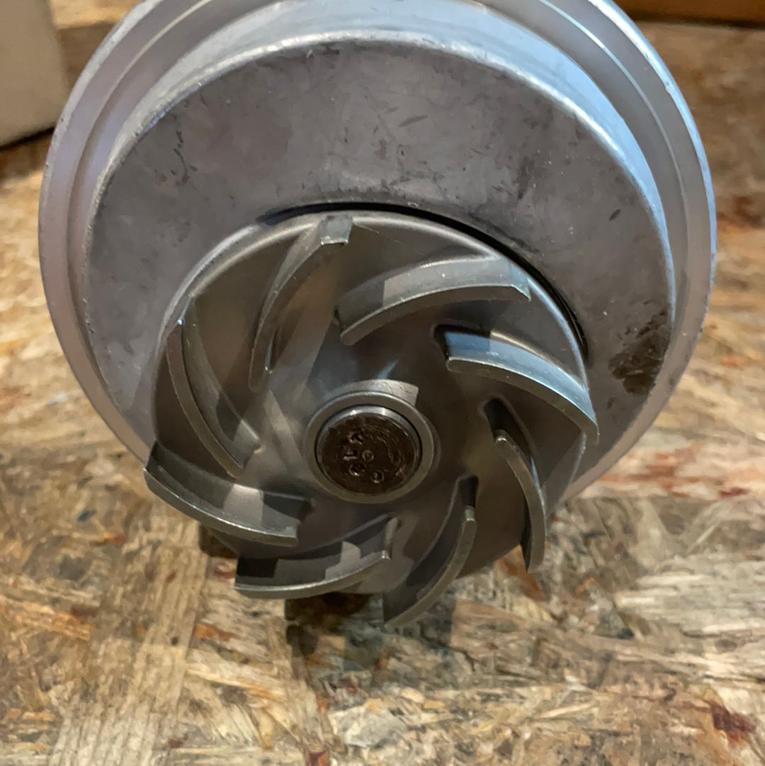 Original GM Opel Kadett E Astra F Ascona C Wasserpumpe Neu