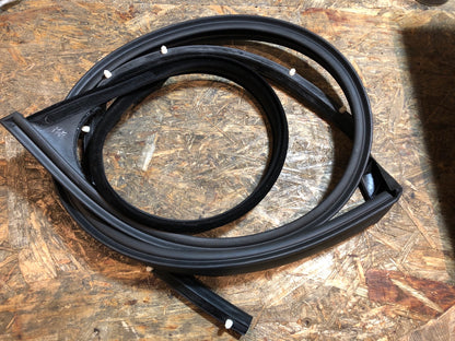 Original Opel Omega B Türdichtung vorne links Neu