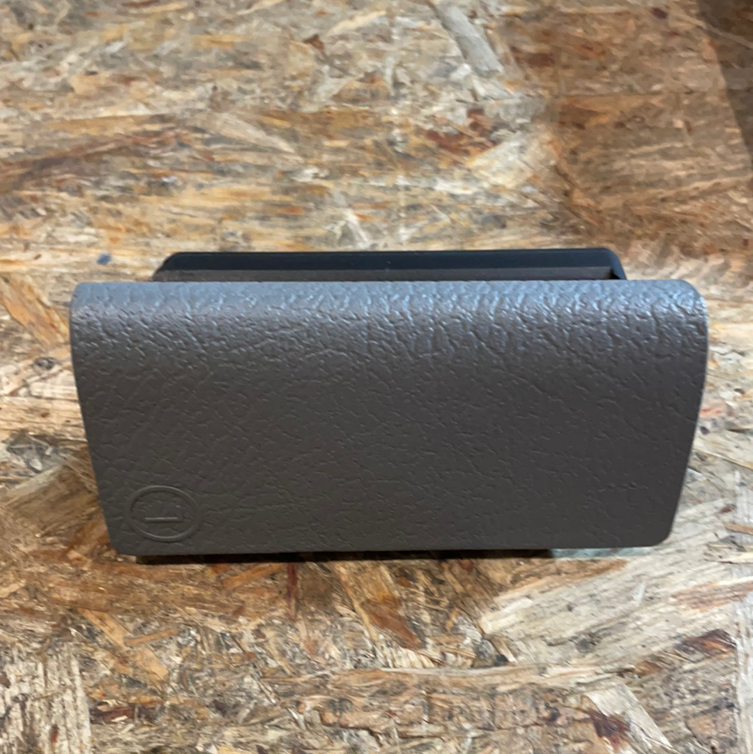 Original GM Opel Vectra B Abdeckung Halter Laderaum links Neu