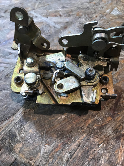 Original Opel Kadett E Türschloss hinten rechts NEU