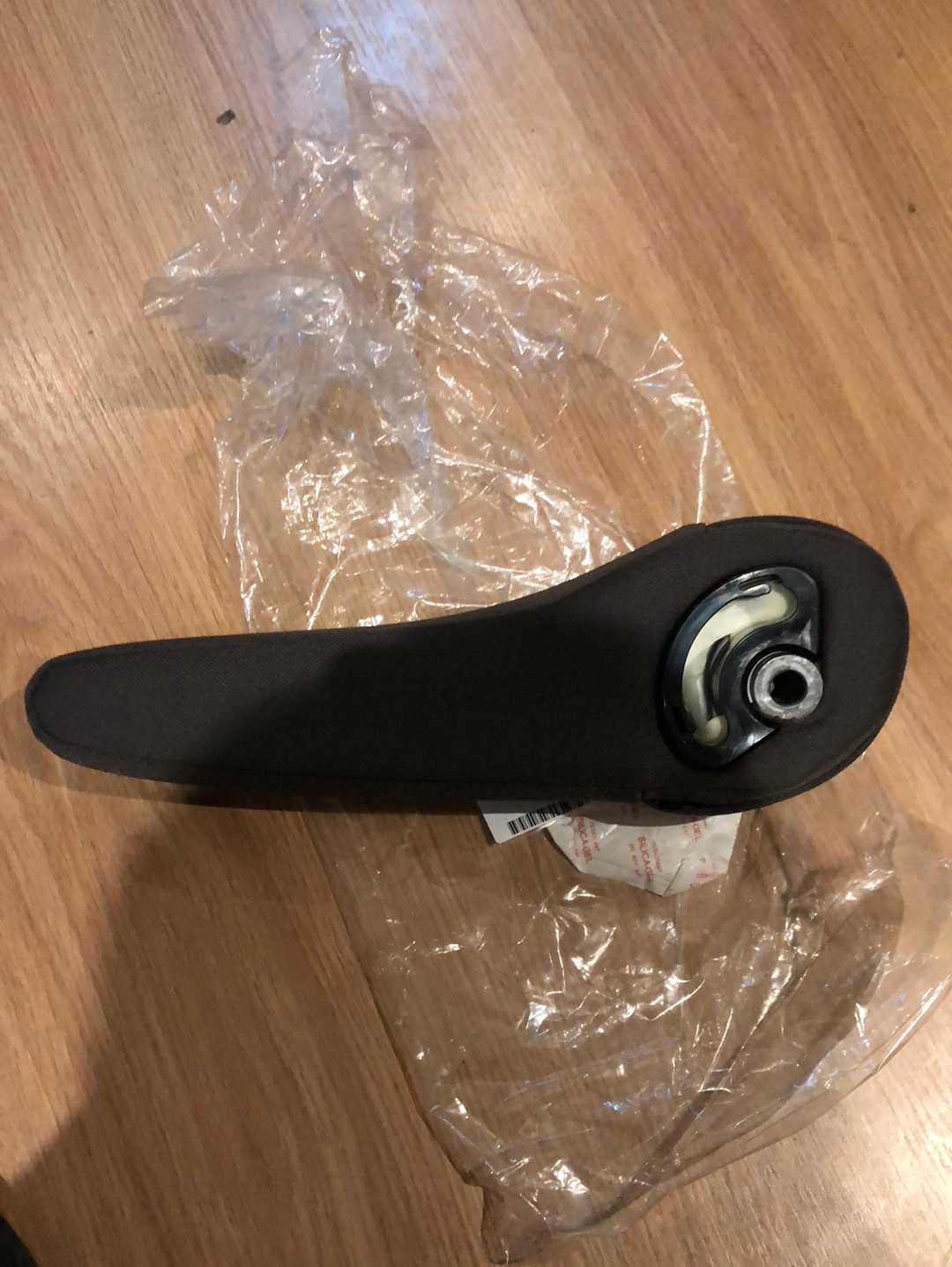 Original GM Opel Mokka Armlehne Links Grau Stoff Neu