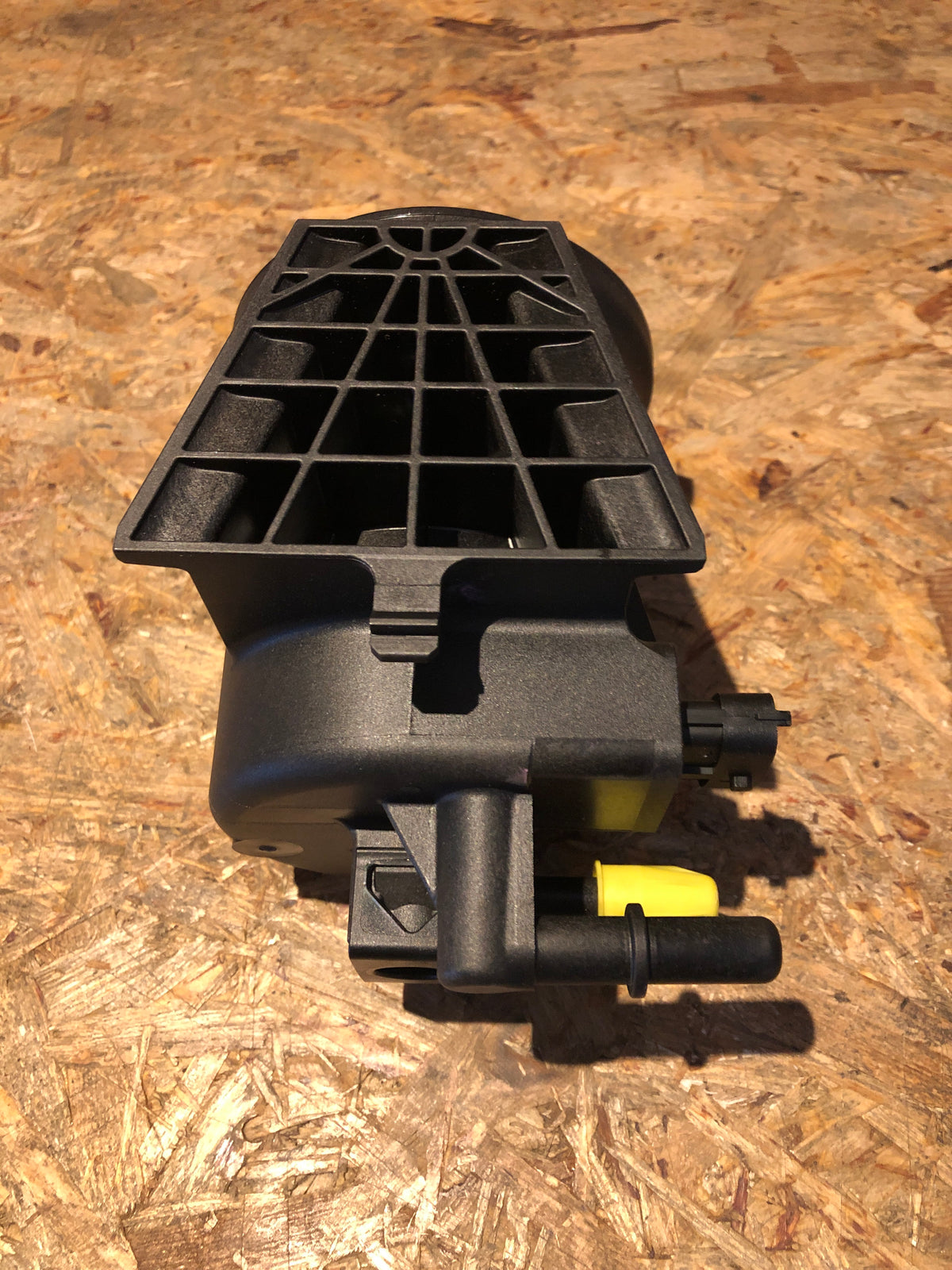 Original Opel Astra J Dieselfilter Kraftstofffilter Neu